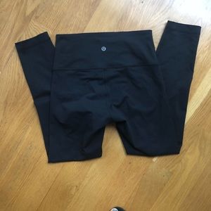 Lululemon High Times Leggings Black sz 6 like new